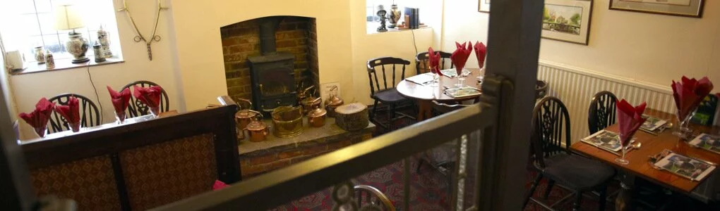 À-la-Carté Dining À-la-Carté Dining